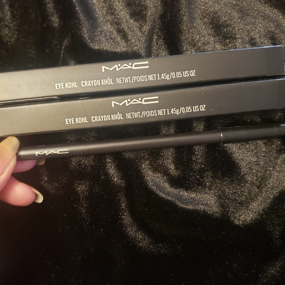 2 Mac eye kohl black